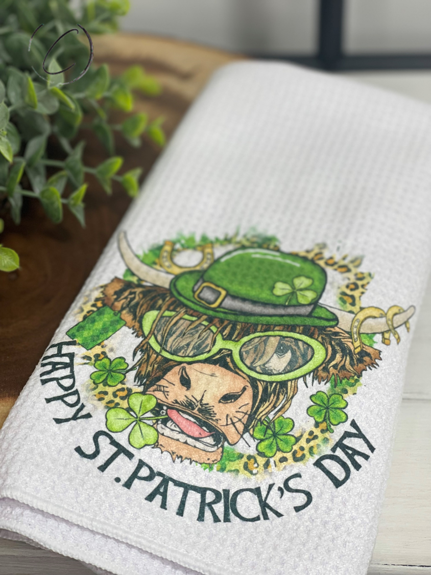 St. Patricks Day Highland Cow Waffle Weave Tea Towel