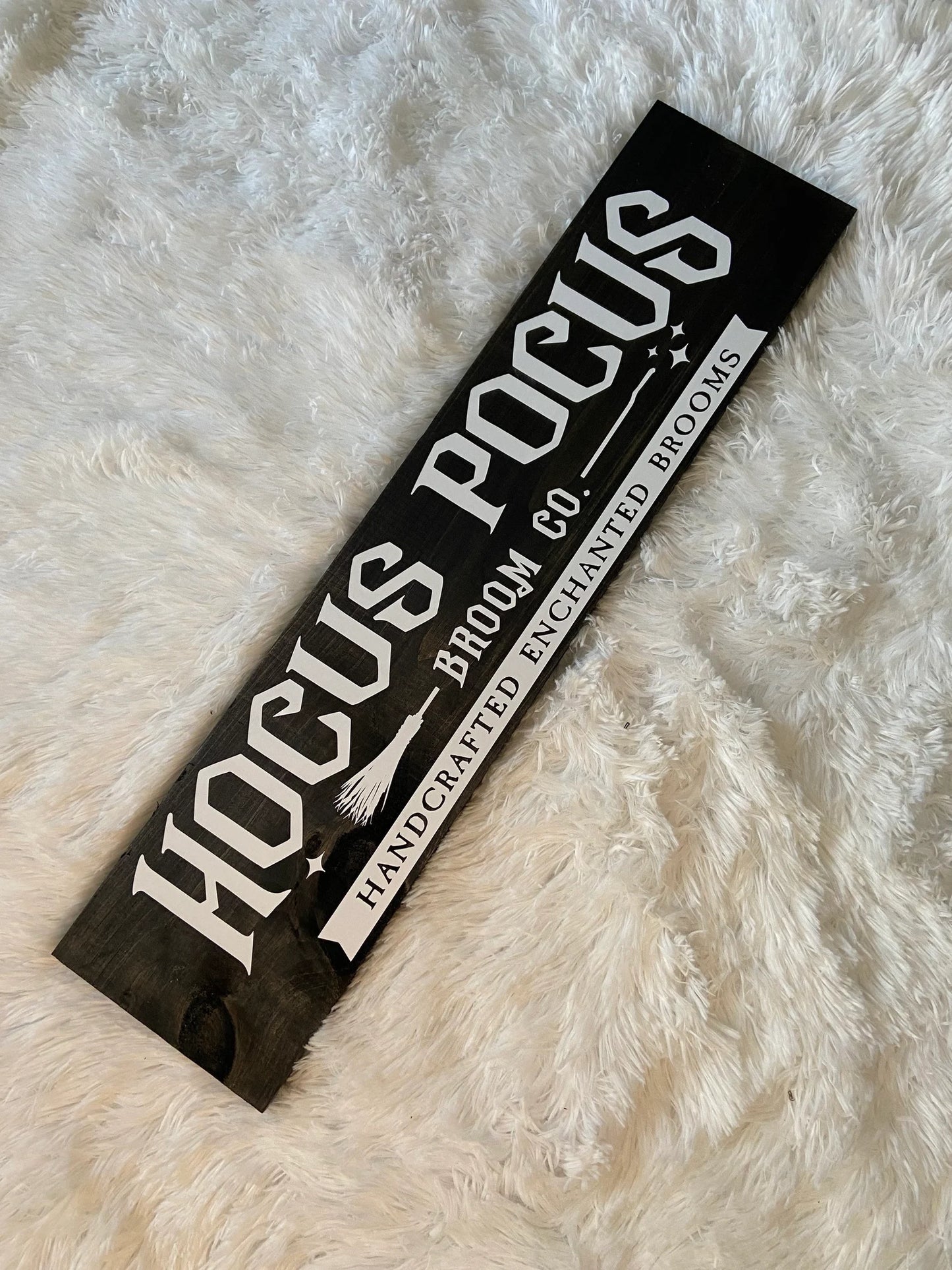 Hocus Pocus Broom Sign